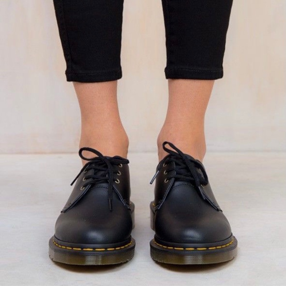 DR. MARTENS VEGAN 1461 (3 EYE) SHOE IN BLACK